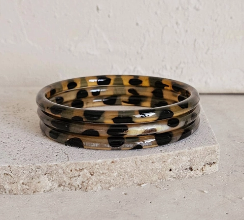 Bracelet jonc corne 5mm léopard