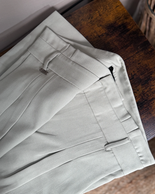 Pantalon à pinces Bray couleur grège