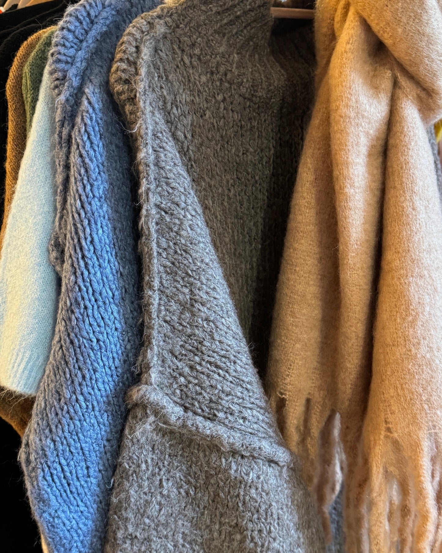 Pull oversize grosses mailles col cheminée Taupe Foncé