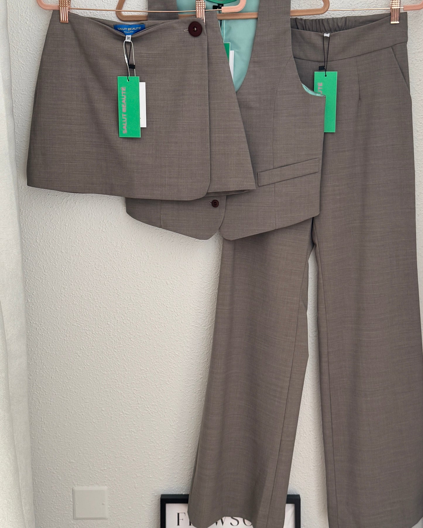 Veston beige gris - Salut Beauté ensemble