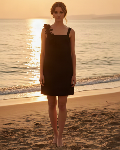 Robe WILD PONY courte bretelles avec détails floraux noirs