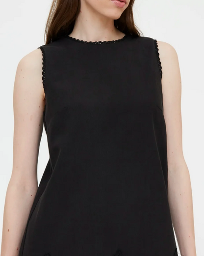 Robe WILD PONY Noire courte avec de dentelle