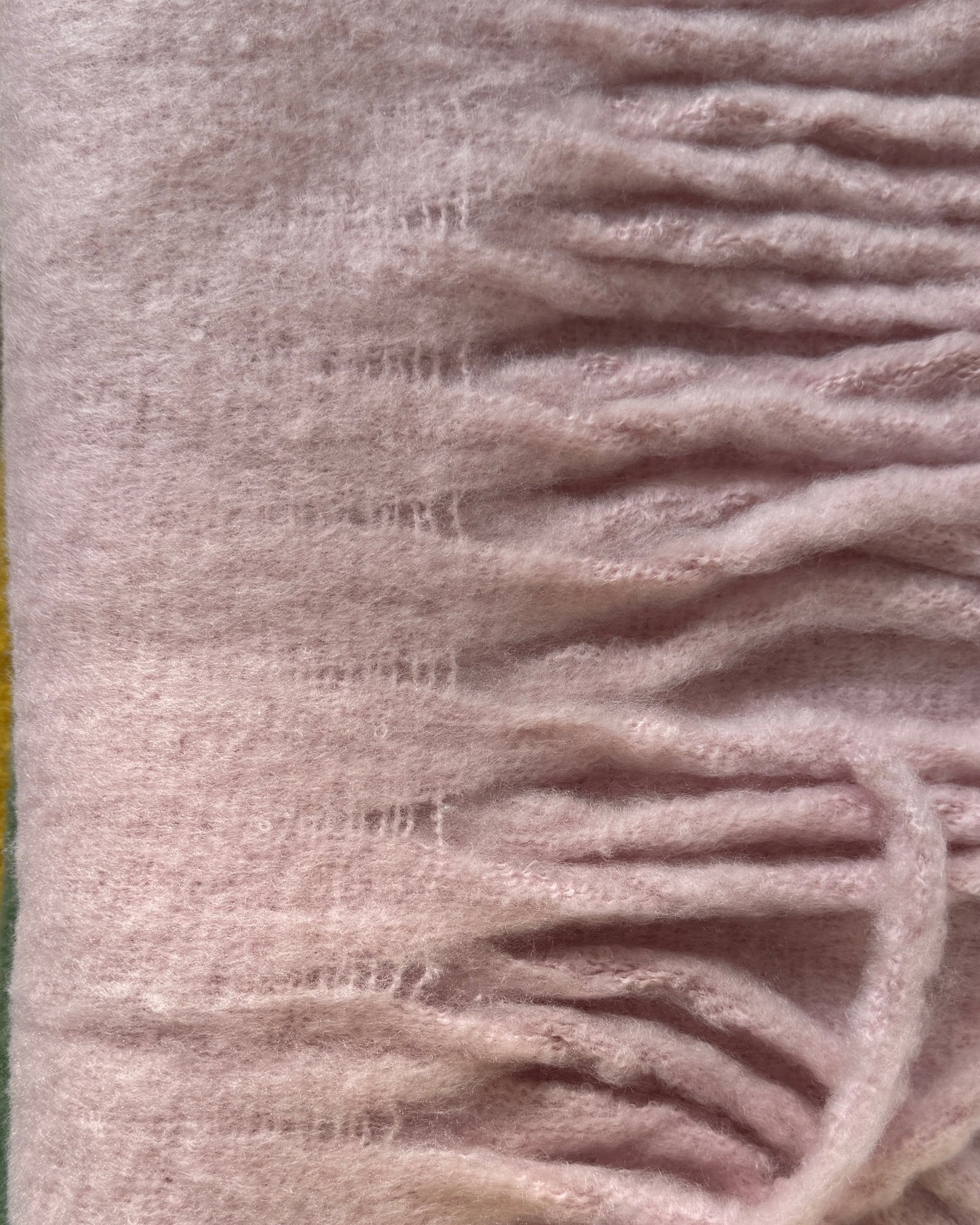 Grande écharpe à grosses franges 100% viscose rose