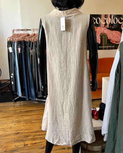 Robe en lin divers coloris évasée asymétrique col bénitier TU