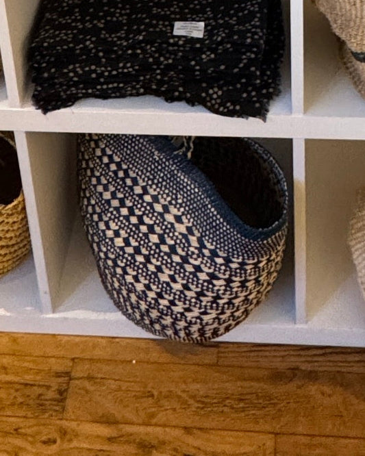 Panier Raphia bleu marine Madagascar