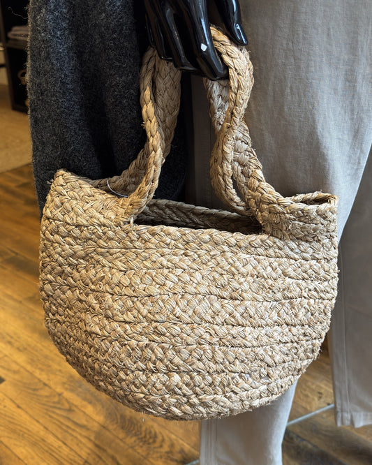 Panier petit modèle raphia brun Madagascar