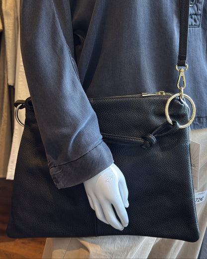 Sac porté épaule et bandoulière en cuir grainé avec anneaux