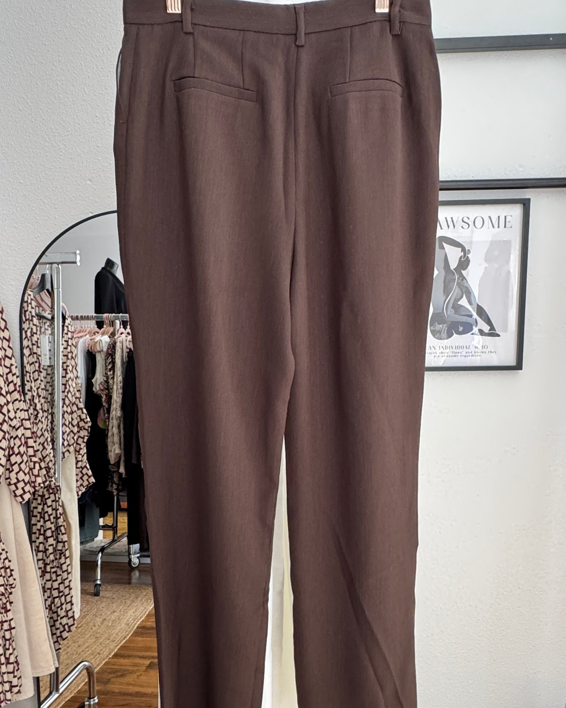 Pantalon chocolat - the city uniform - Salut Beauté dos