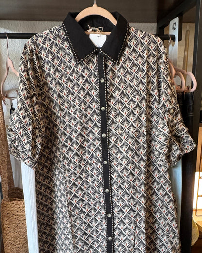 Robe chemise mi-longue manches mi-longues motifs graphiques noir blanc or - Orice Cintre