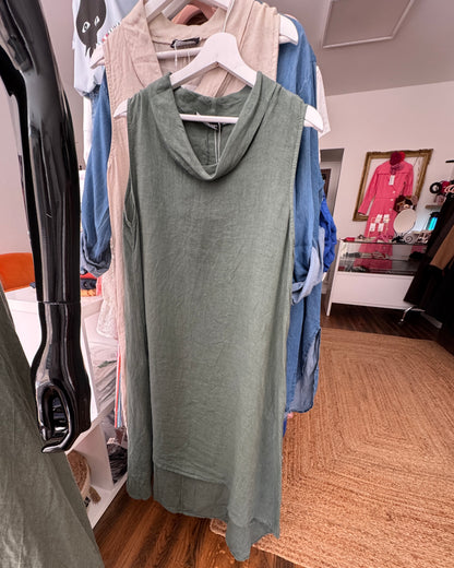 Robe en lin kaki  évasée asymétrique col bénitier TU