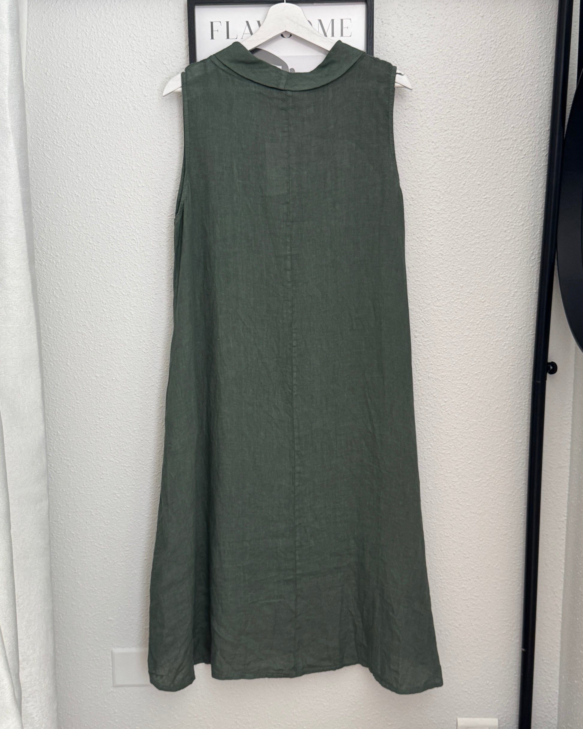Robe en lin kaki évasée asymétrique col bénitier TU dos