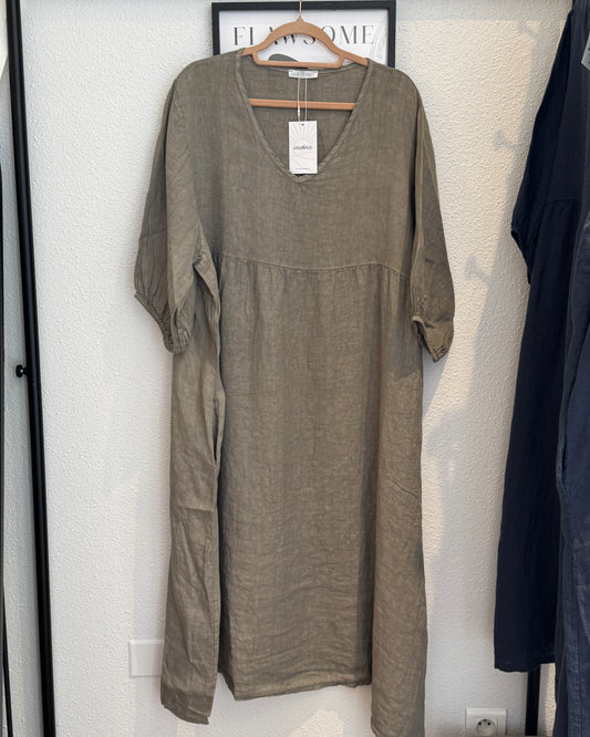 Robe en lin taupe oversize