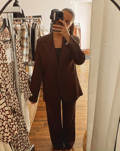Veste chocolat - the monday uniform - Salut Beauté set pan