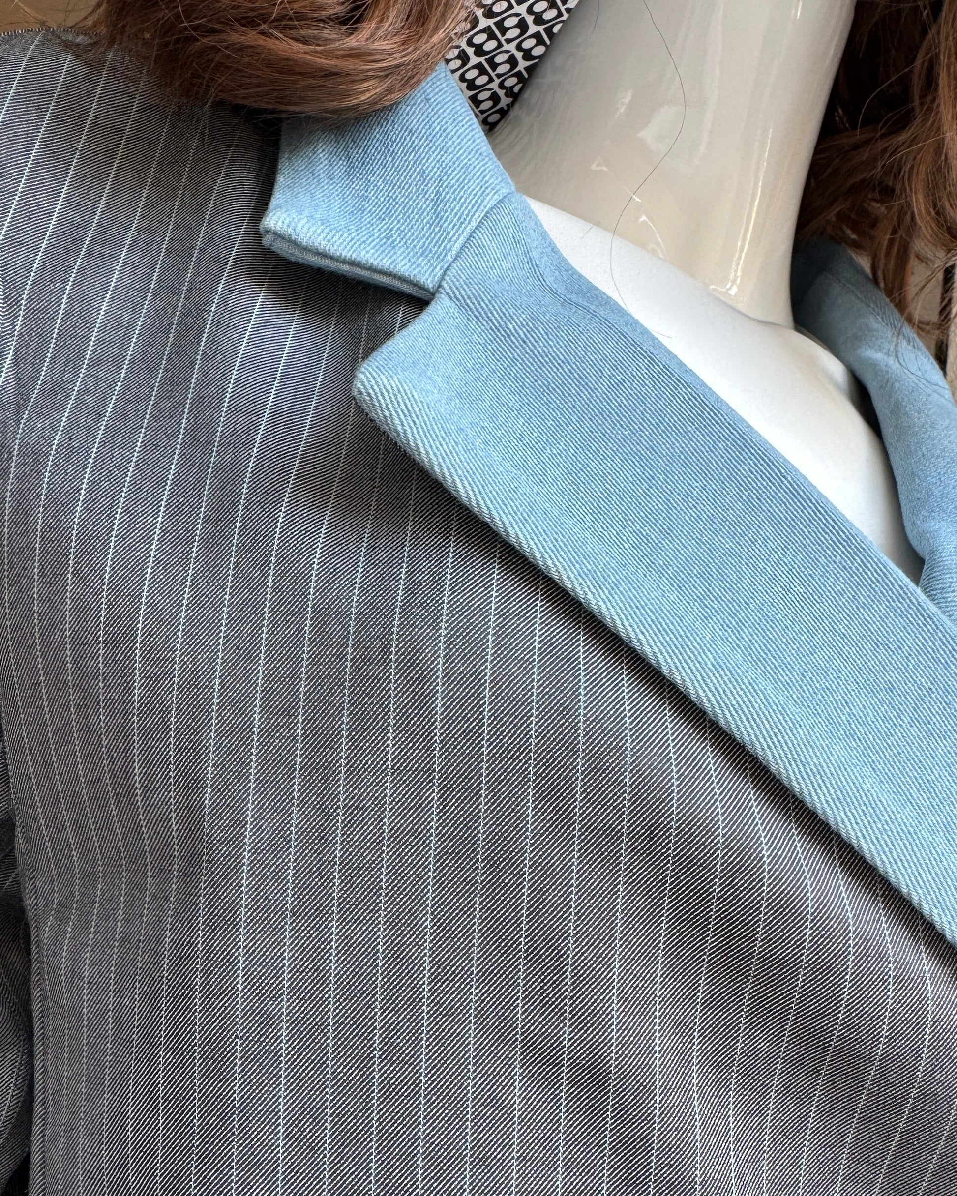 Veste ice grey bi-gout  - the air uniform - Salut Beauté détails bis