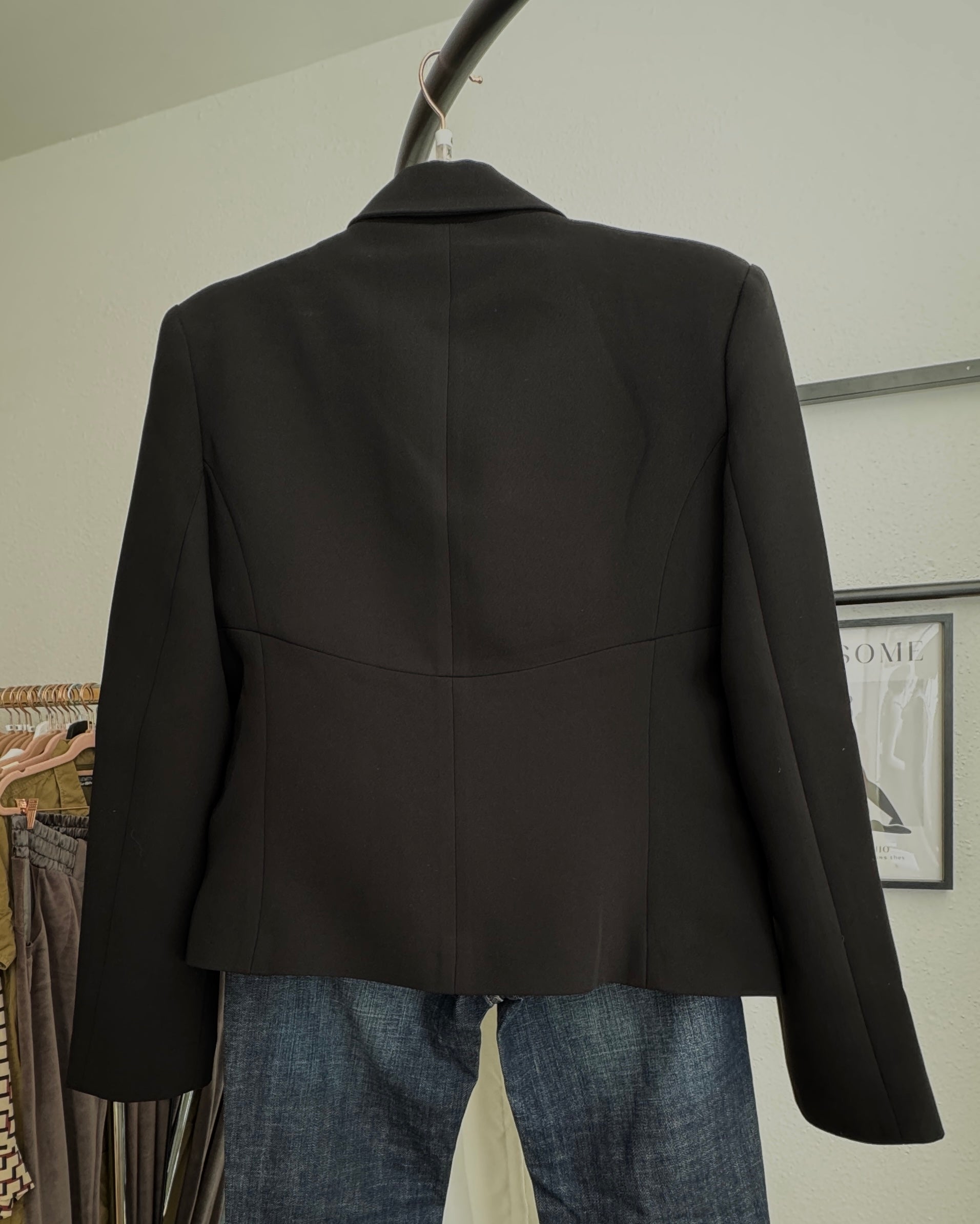 Veste noir - collection the office uniform - Salut Beauté dos