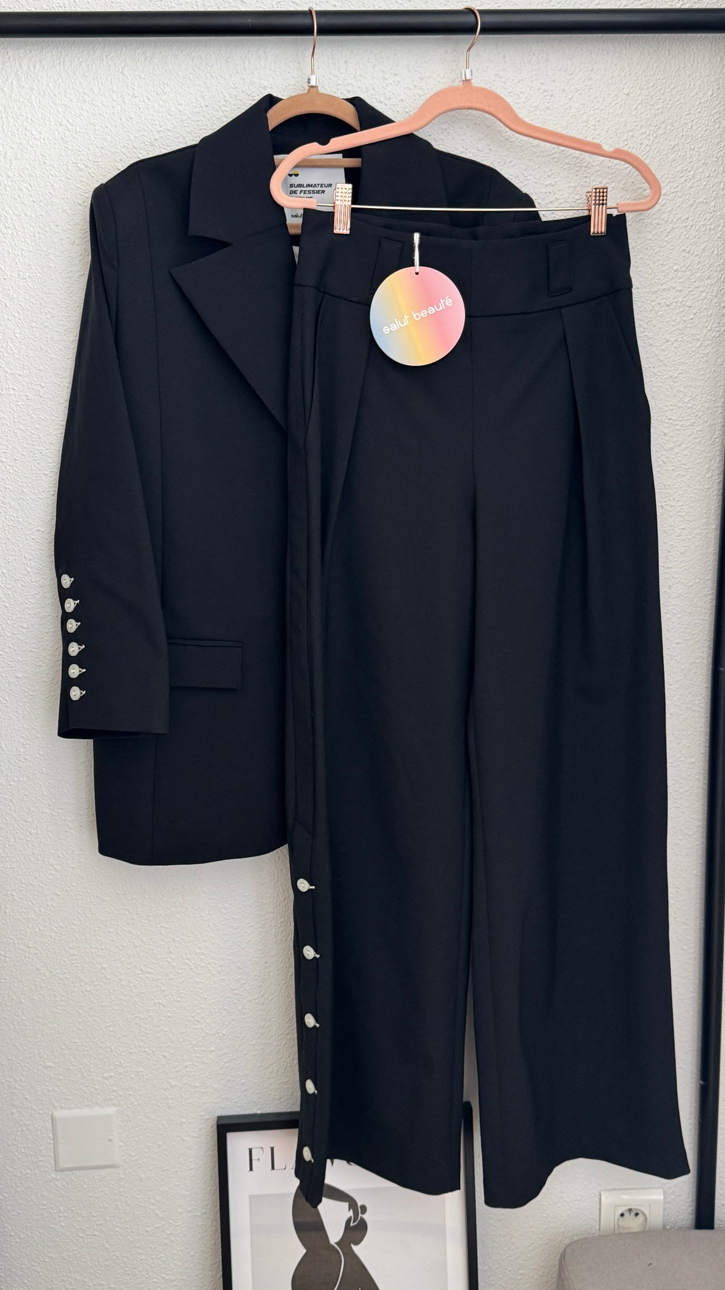 Veste noir - the boss uniform - Salut Beauté ensemble