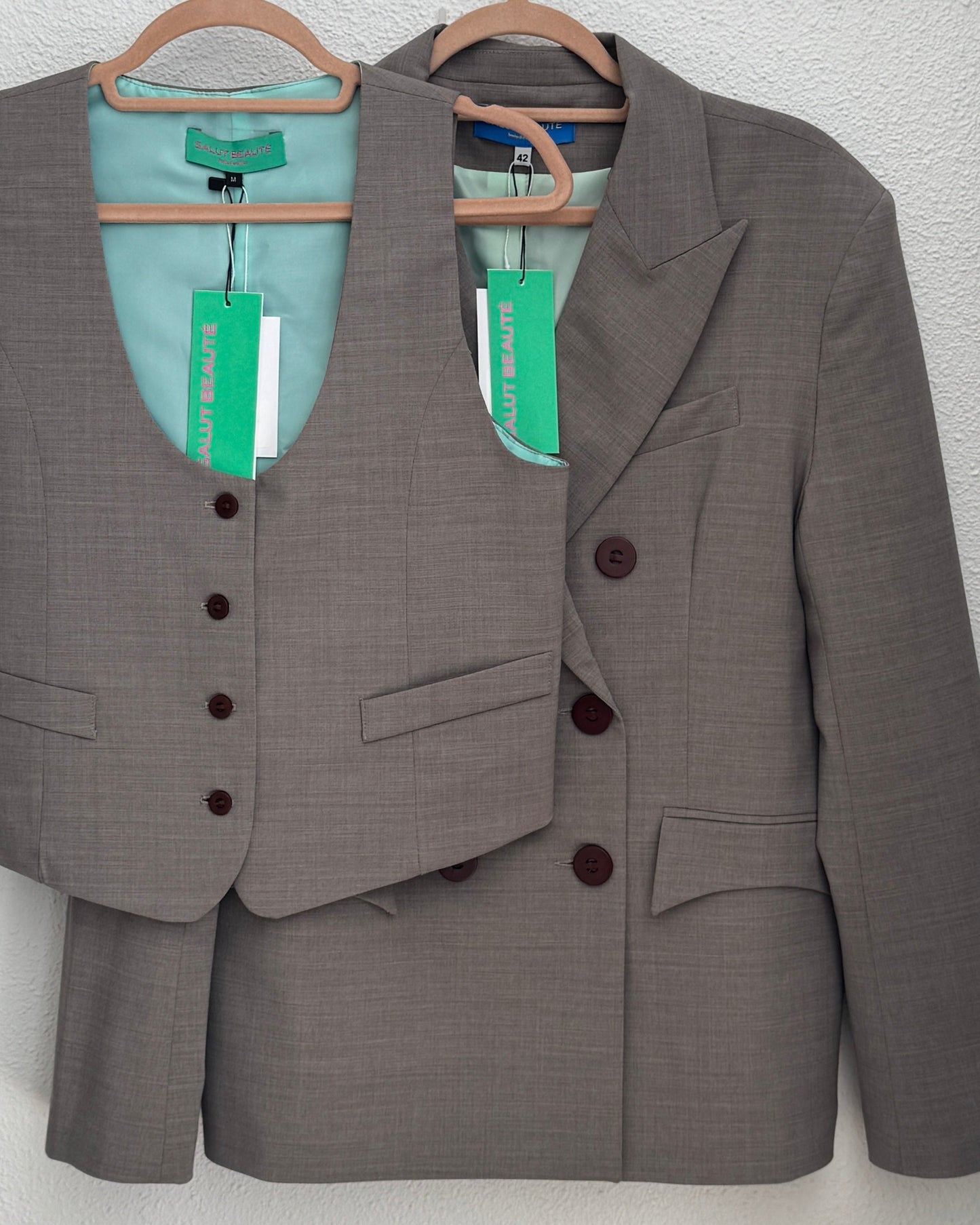 Veston beige gris - Salut Beauté ensemble bis