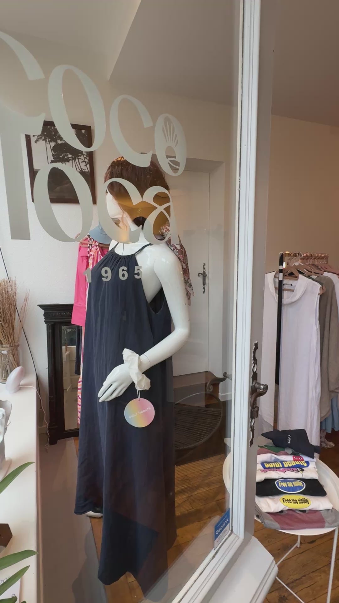 Charger la vidéo : Boutique Cocoloca 1965 à Villefranche de Rouergue