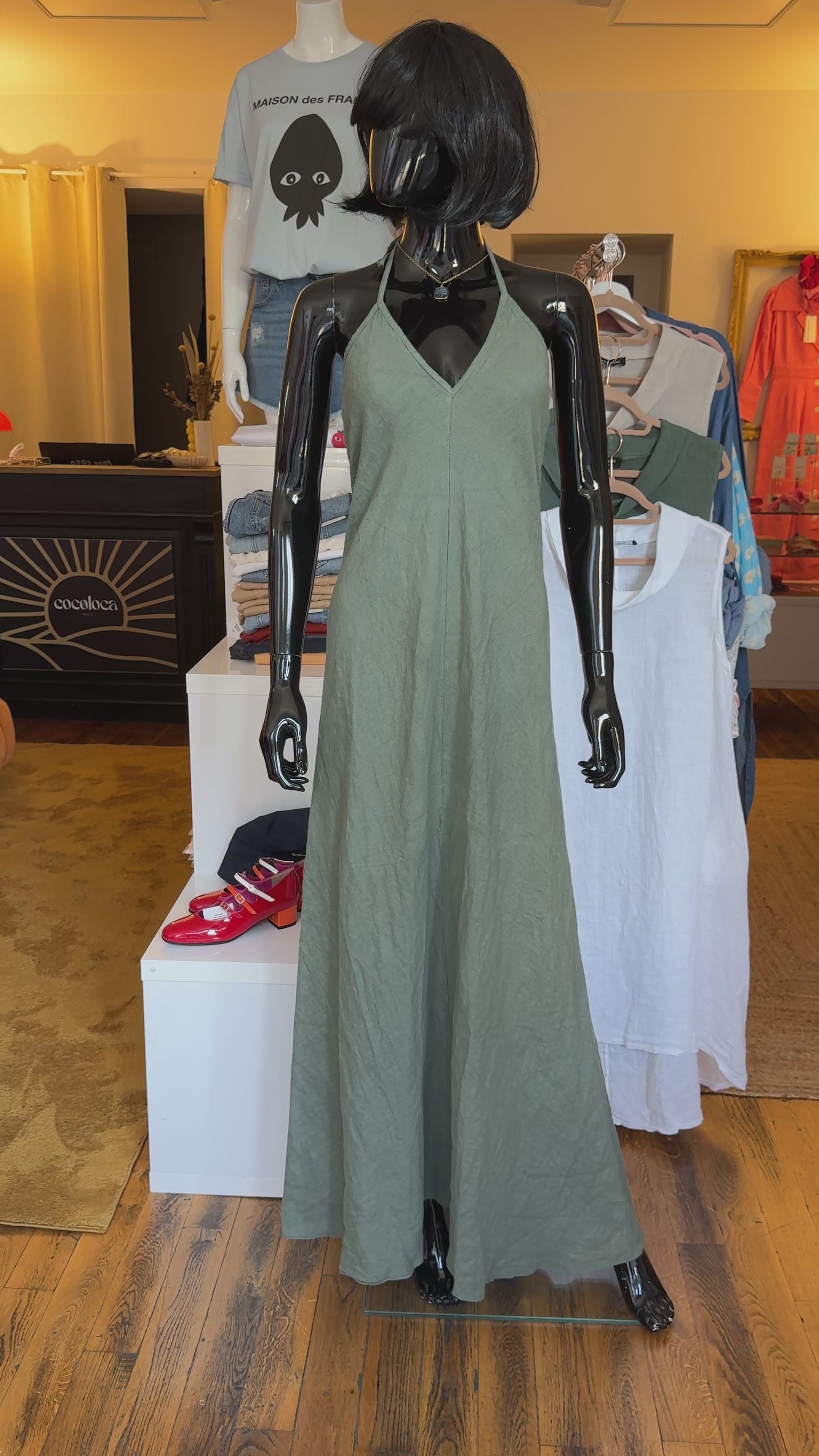Robe longue en lin dos nu à fines bretelles nouée nuque kaki TU 34 au 38